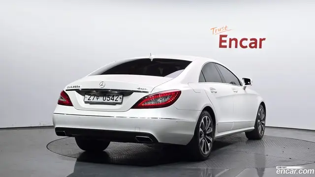 Main__Slider__Photo:CLS-Class Mercedes-Benz 2016.2-1