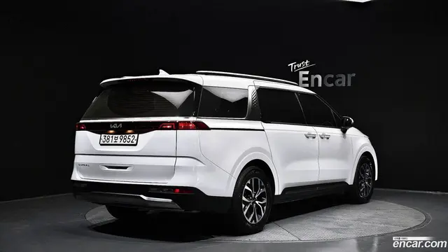 Main__Slider__Photo:Canival Kia 2022.0-1