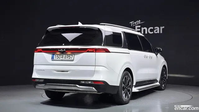 Main__Slider__Photo:Canival Kia 2022.0-1
