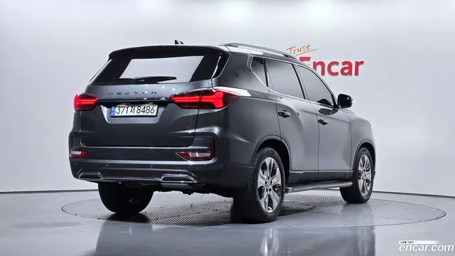 Main__Slider__Photo:Rexton KG Mobility 2022.11-1