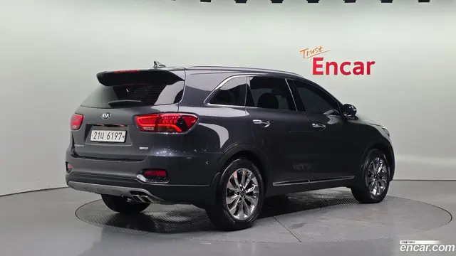 Main__Slider__Photo:Sorento Kia 2017.11-1