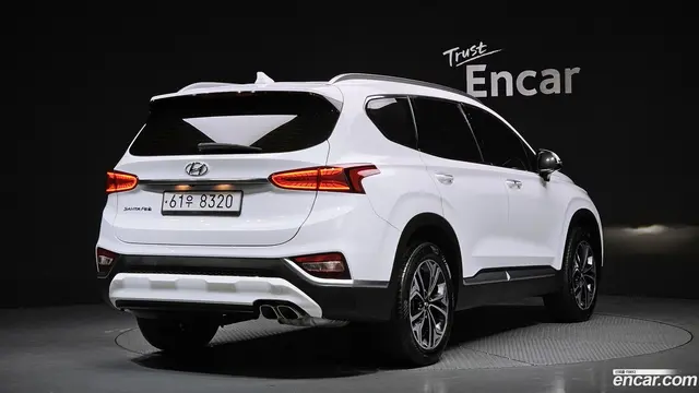 Main__Slider__Photo:Santafe Hyundai 2019.5-1
