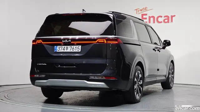 Main__Slider__Photo:Canival Kia 2022.1-1