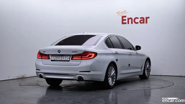 Main__Slider__Photo:5-Series BMW 2018.11-1