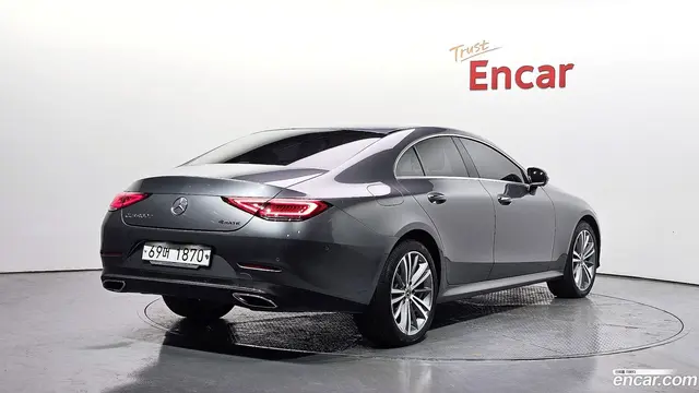 Main__Slider__Photo:CLS-Class Mercedes-Benz 2019.0-1