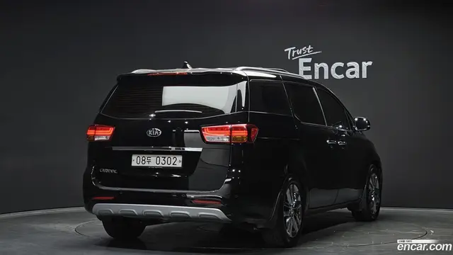 Main__Slider__Photo:Canival Kia 2016.8-1