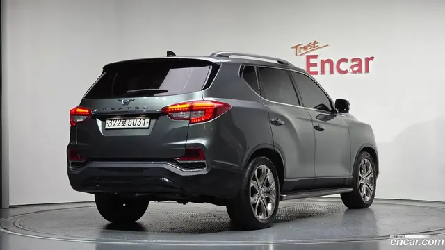 Main__Slider__Photo:Rexton KG Mobility 2019.2-1