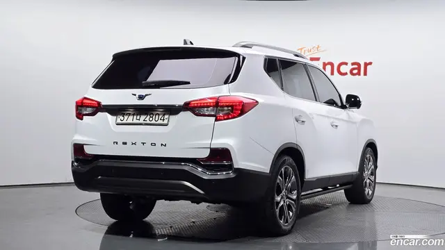 Main__Slider__Photo:Rexton KG Mobility 2019.8-1