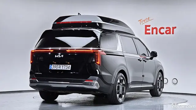 Main__Slider__Photo:Canival Kia 2024.2-1