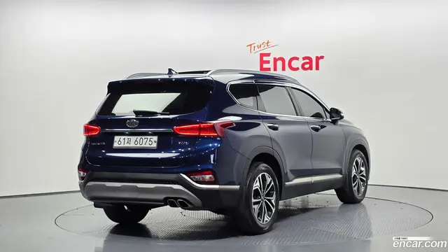 Main__Slider__Photo:Santafe Hyundai 2018.9-1