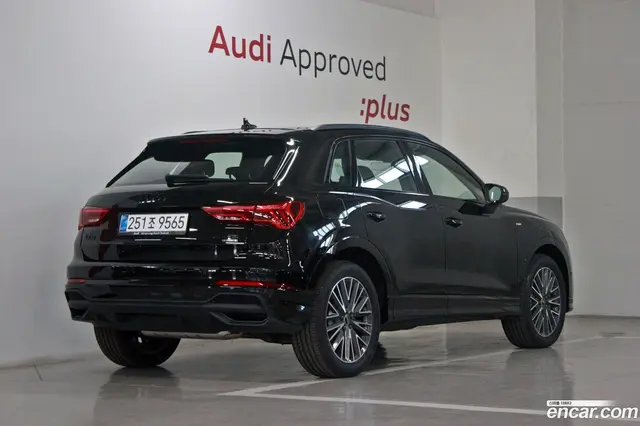 Main__Slider__Photo:Q3 Audi 2026.0-1