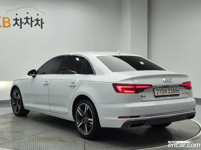 Main__Slider__Photo:A4 Audi 2019.11-1