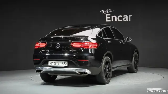 Main__Slider__Photo:GLC-Class Mercedes-Benz 2019.5-1