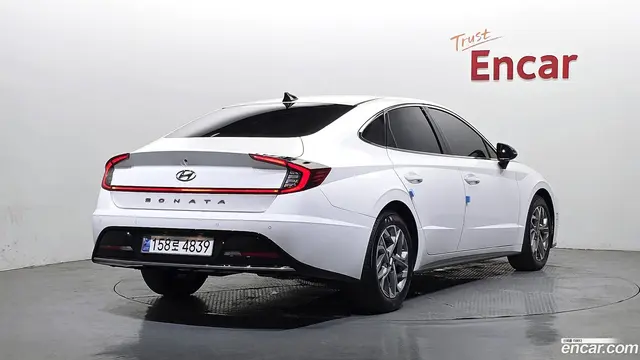 Main__Slider__Photo:Sonata Hyundai 2022.5-1
