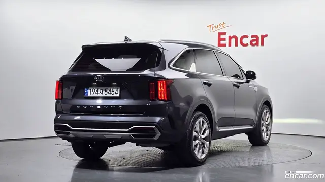 Main__Slider__Photo:Sorento Kia 2020.3-1