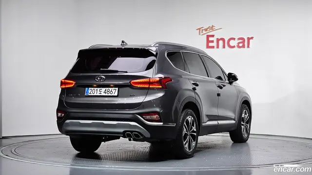 Main__Slider__Photo:Santafe Hyundai 2019.0-1
