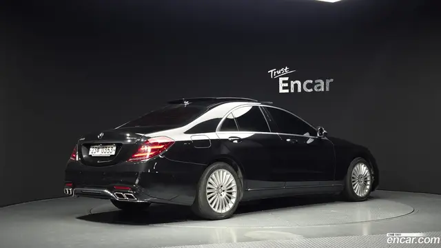 Main__Slider__Photo:S-Class Mercedes-Benz 2015.8-1