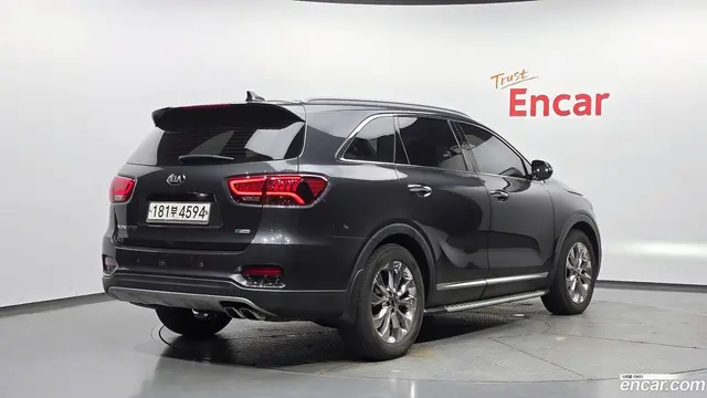 Main__Slider__Photo:Sorento Kia 2018.5-1