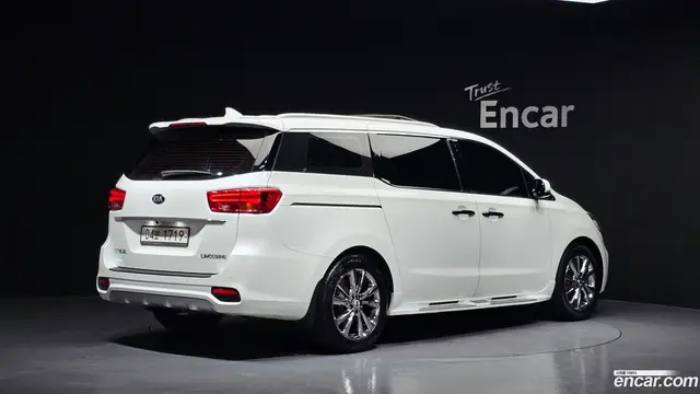 Main__Slider__Photo:Canival Kia 2018.5-1