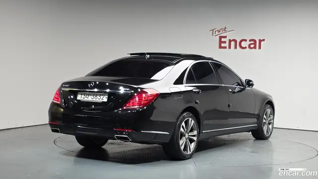 Main__Slider__Photo:S-Class Mercedes-Benz 2014.3-1