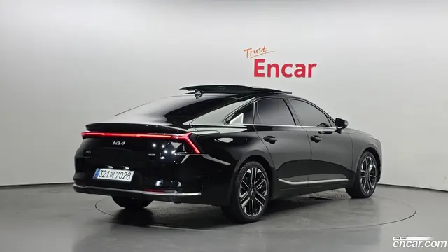 Main__Slider__Photo:K8 Kia 2025.6-1