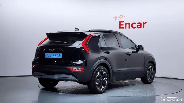 Main__Slider__Photo:Niro Kia 2022.6-1