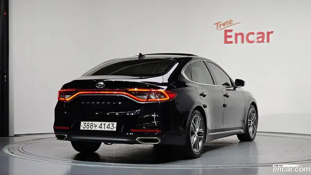 Main__Slider__Photo:Grandeur Hyundai 2017.0-1