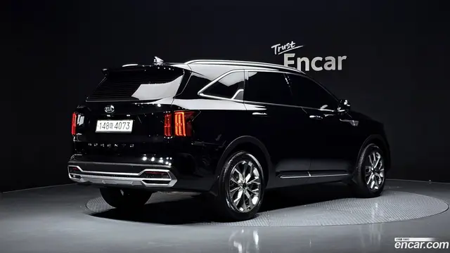 Main__Slider__Photo:Sorento Kia 2020.9-1