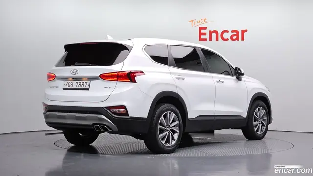 Main__Slider__Photo:Santafe Hyundai 2018.11-1