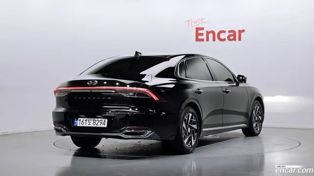 Main__Slider__Photo:Grandeur Hyundai 2021.9-1