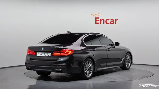 Main__Slider__Photo:5-Series BMW 2019.4-1