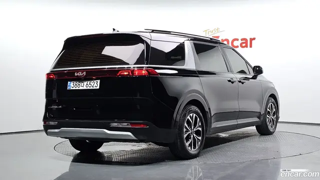 Main__Slider__Photo:Canival Kia 2021.1-1
