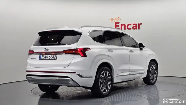 Main__Slider__Photo:Santafe Hyundai 2021.6-1