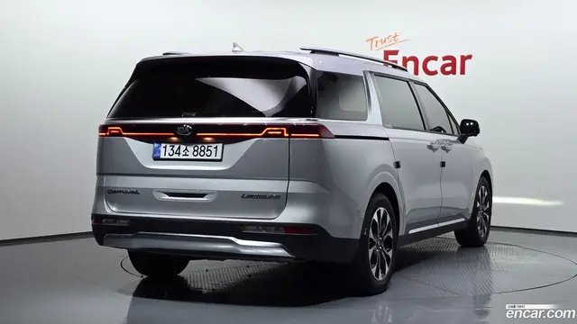 Main__Slider__Photo:Canival Kia 2021.4-1