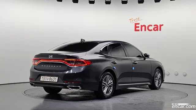 Main__Slider__Photo:Grandeur Hyundai 2018.9-1