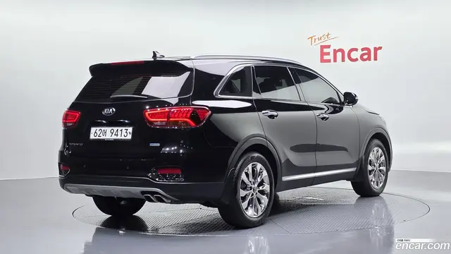 Main__Slider__Photo:Sorento Kia 2018.2-1
