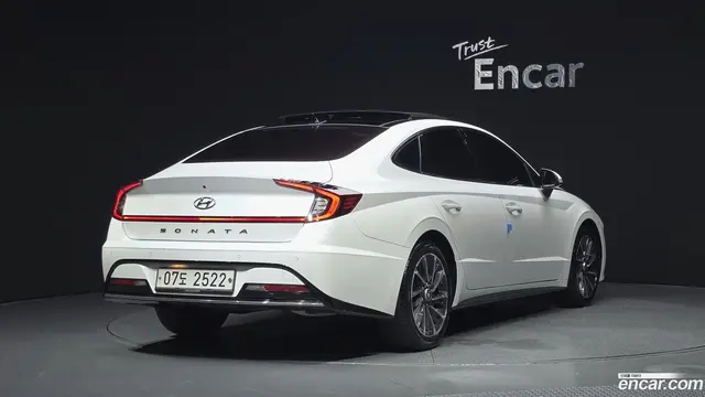 Main__Slider__Photo:Sonata Hyundai 2019.4-1
