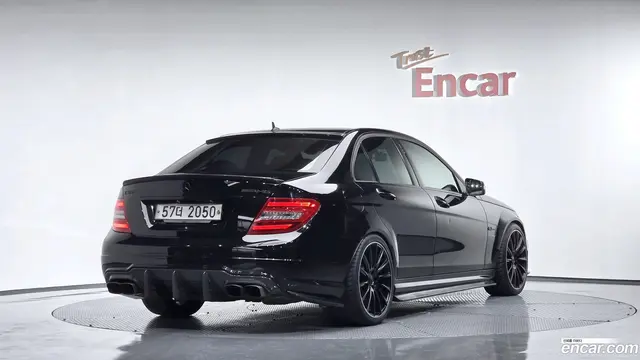 Main__Slider__Photo:C-Class Mercedes-Benz 2012.6-1
