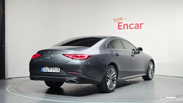 Main__Slider__Photo:CLS-Class Mercedes-Benz 2019.1-1