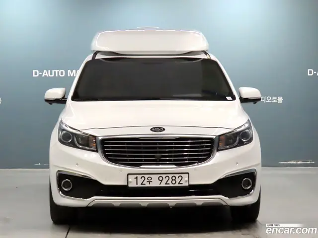 Main__Slider__Photo:Canival Kia 2015.5-1