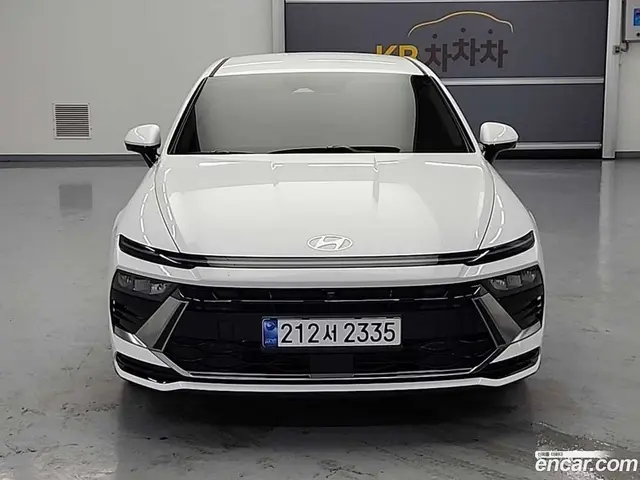 Main__Slider__Photo:Sonata Hyundai 2025.1-1