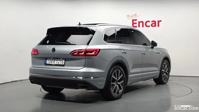 Main__Slider__Photo:Touareg Volkswagen 2023.7-1