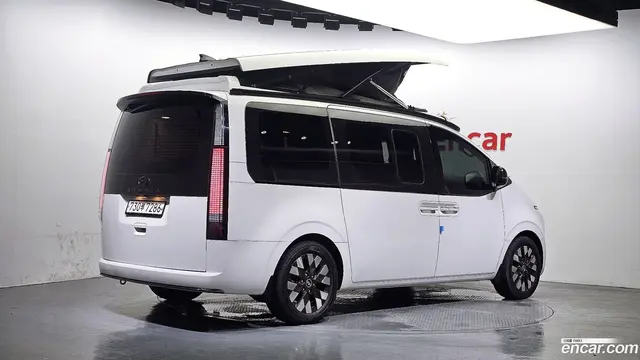Main__Slider__Photo:Staria Hyundai 2024.2-1