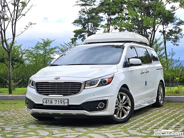 Main__Slider__Photo:Canival Kia 2017.0-1