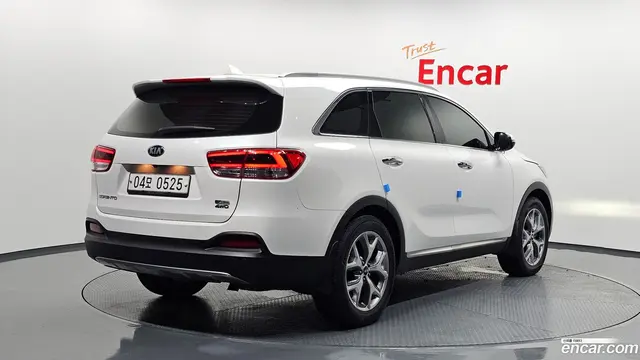 Main__Slider__Photo:Sorento Kia 2016.4-1