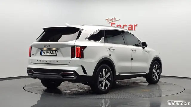 Main__Slider__Photo:Sorento Kia 2021.10-1