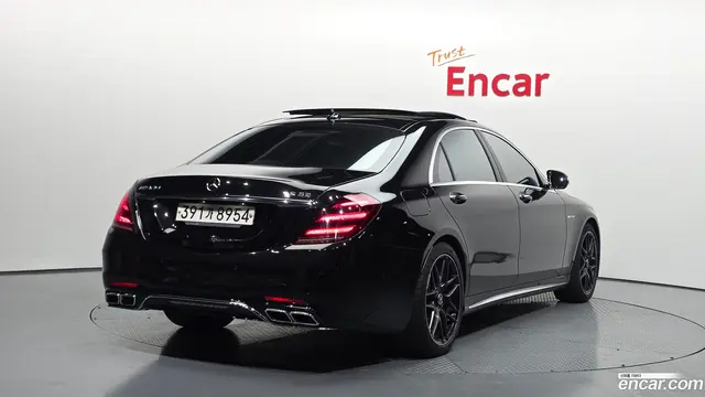 Main__Slider__Photo:S-Class Mercedes-Benz 2020.9-1