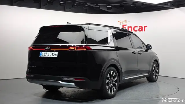 Main__Slider__Photo:Canival Kia 2021.1-1