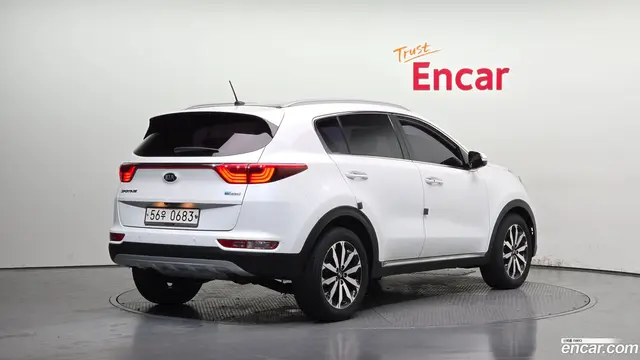 Main__Slider__Photo:Sportage Kia 2015.11-1