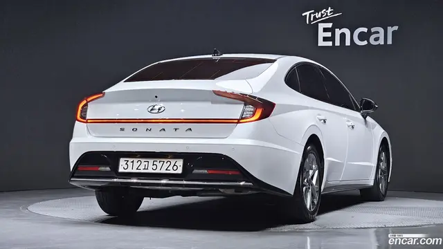 Main__Slider__Photo:Sonata Hyundai 2022.4-1